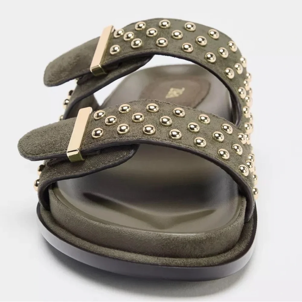 Zara  studded leather buckle sandals, Khaki green - Picture 5 of 16